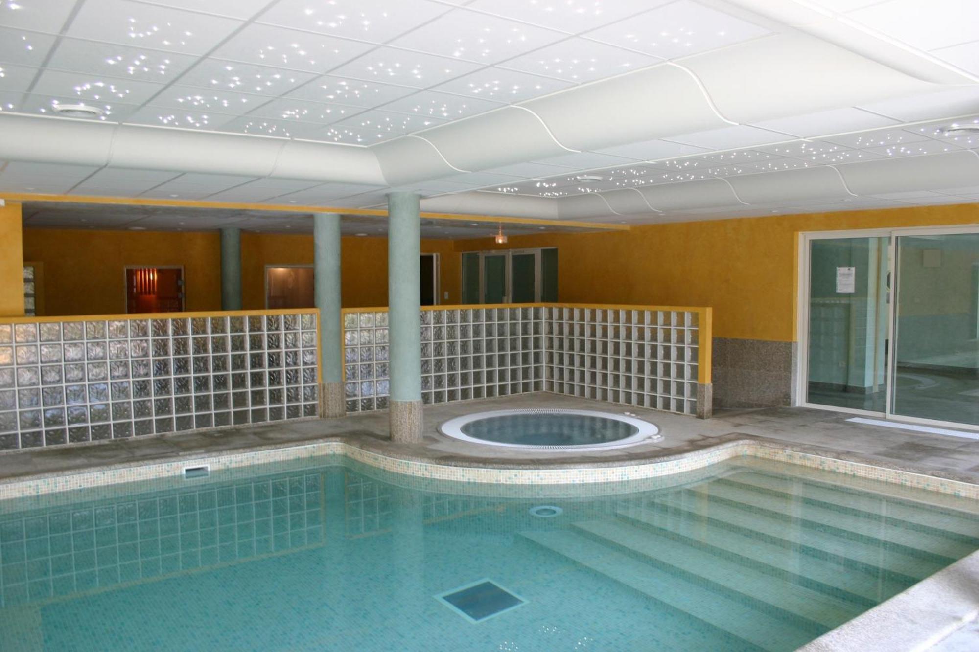 Gréoux-les-Bains Residence Odalys La Licorne De Haute Provence מראה חיצוני תמונה