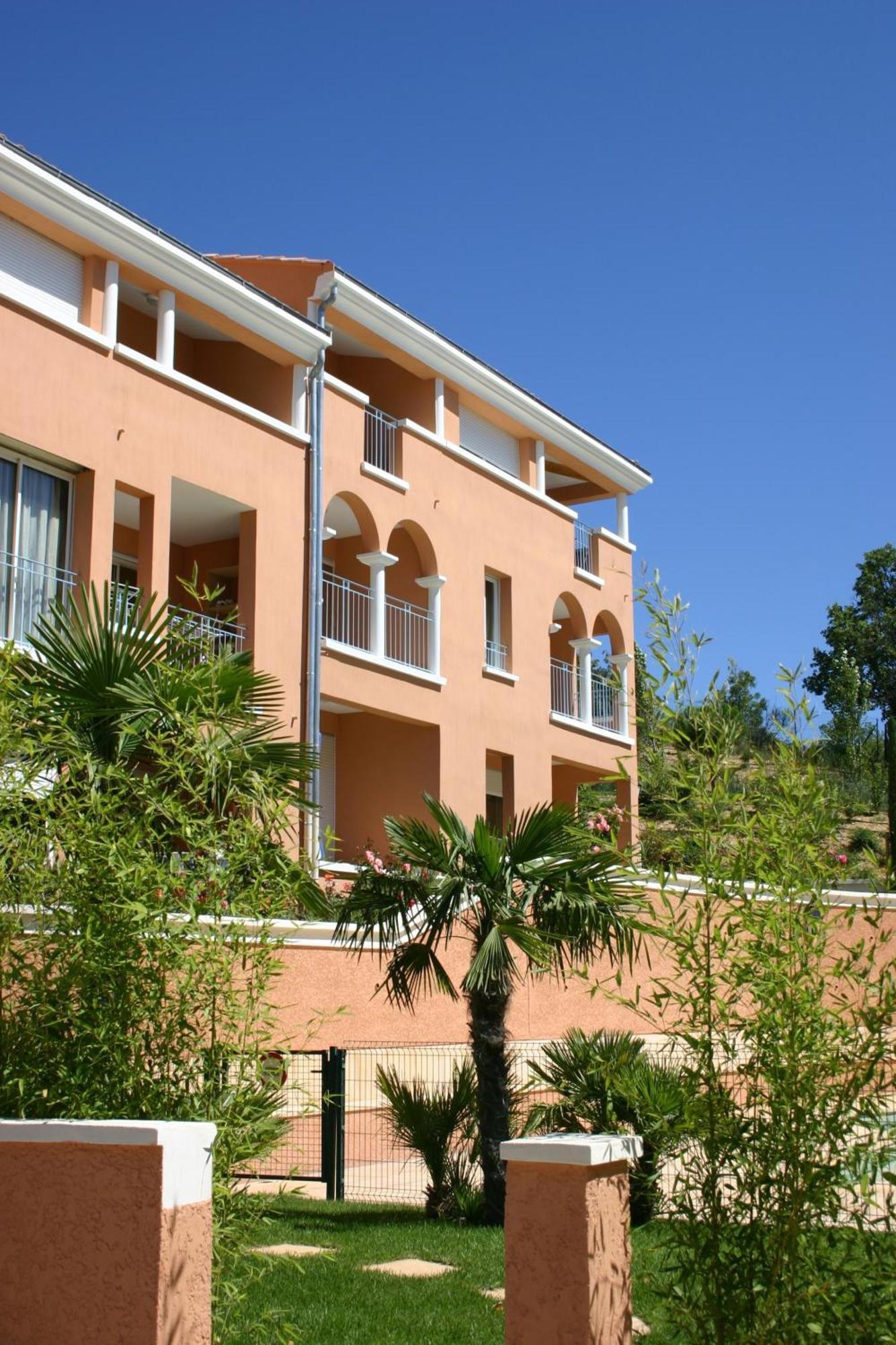 Gréoux-les-Bains Residence Odalys La Licorne De Haute Provence מראה חיצוני תמונה