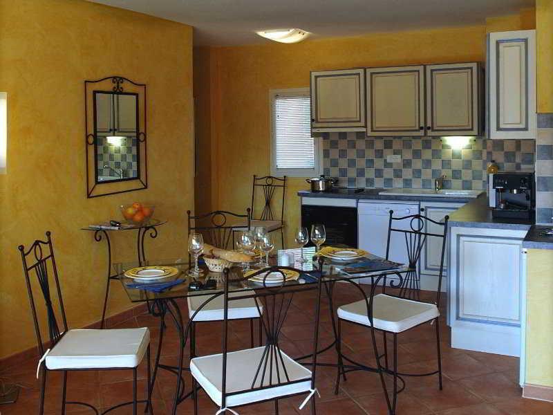Gréoux-les-Bains Residence Odalys La Licorne De Haute Provence מראה חיצוני תמונה